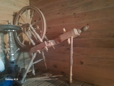 Qadimiy mashina sotiladi 1