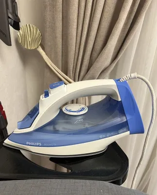 Продаётся утюг Philips