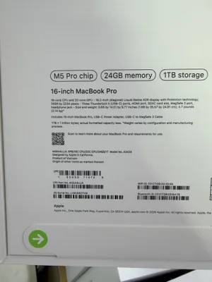 Macbook Pro 16 inch 24/1TB M5 pro