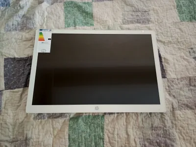 новый монитор hp HC241 24", с кранштейном 1