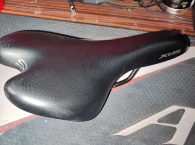 Продам оригинальное седло XDS 1
