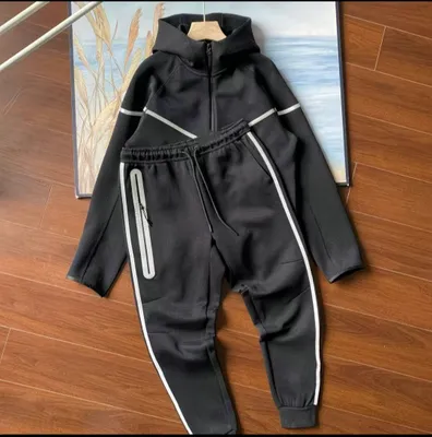 Nike Tech Fleece 1