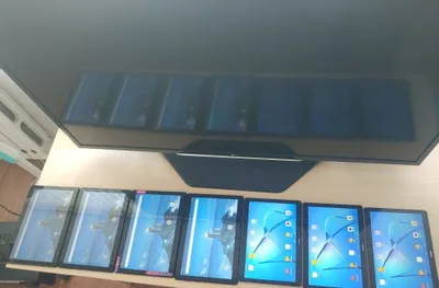 Планшет Lenovo и Huawei 1