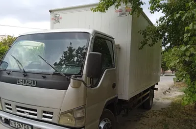 Исузу NQR 71 фургон 1