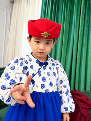 3 yoshli bolaga qarashga enaga kerak