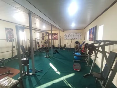 Ishlab turgan zal korib turgan barcha jihozlar sotiladi 1