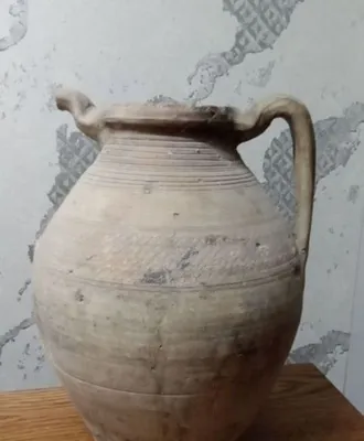 Древний кувшин большой 1