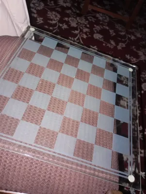 стеклянные шахматы 1