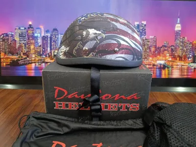 Мото шлем от Американского бренда DAYTONA helmet 1