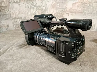 Video translyatsiya uchun kamera SONY PMW-EX1R 1