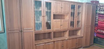 Yaxshi holatdagi mebel devori 1