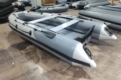 Shishiriladigan qayiq. Uzunligi 380 sm. Eni 175 sm. Mavjud. Yangi.