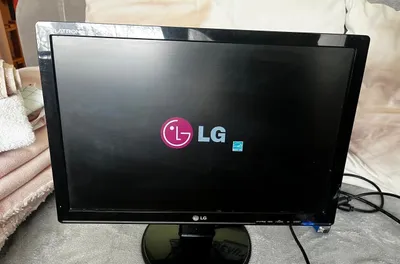 19" LG Flatron W1942S monitori 1