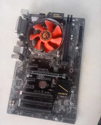 Gigabayte GA H110-D3 DDR4 Ultra Durable / Intel core G4560 prosessori