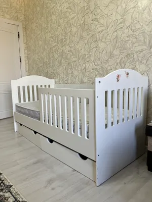 Bolalar krovatı, o‘lchami 175*55 1