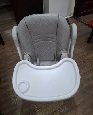 Import bolalar stulchasi, 3 yoshgacha bo‘lgan bolalar uchun. Narxi 400000 so‘m