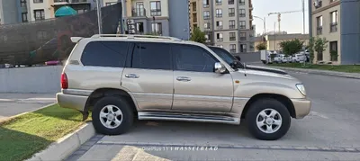 Toyota Landcrusier 1
