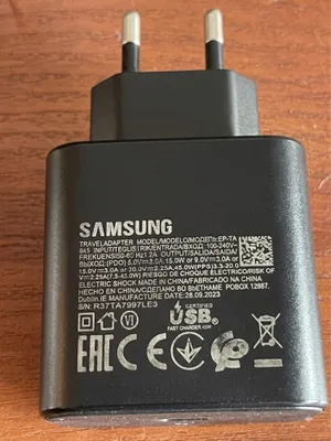 Оригинальный адаптер питания Samsung 45W (EP-TA845) 1
