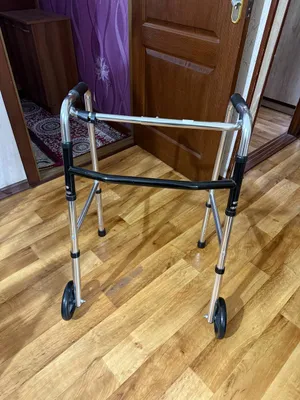 Ходунки с передними колесами 1