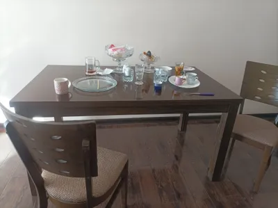 stol va 6 ta stul, to‘plam, Malayziyada ishlab chiqarilgan 1