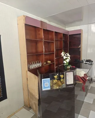 Kafe va barlar uchun peshtaxta shoshilinch sotiladi 1