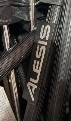 ALESIS elektron barabanlari 1