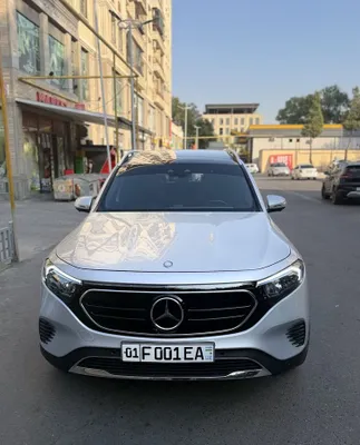 Электромобиль Mercedes EQB 300 1