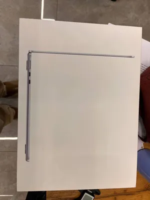 MacBook Air 13.6 1