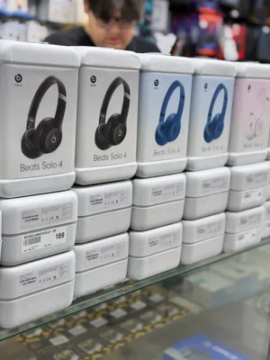 Beats Solo 4
