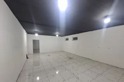 2 qavatli binoning yer to‘la qismi ijaraga beriladi. 1