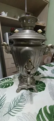 1972-yilgi sovet samovari, ishlaydi 1