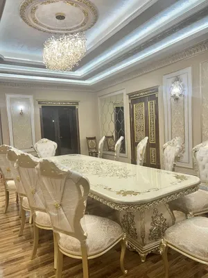 Стол и стулья на 12 человек 1