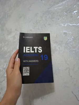 Книга Cambridge IELTS 19