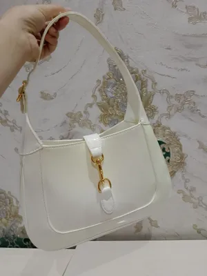 ayollar sumkasi looks kopiya Gucci qaymoq rang 1
