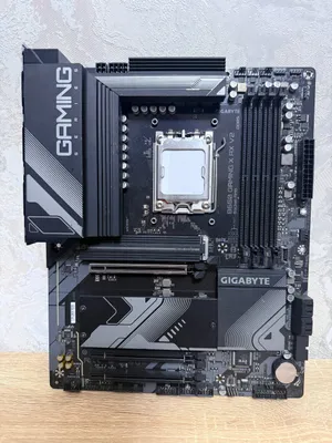 Gigabyte B650 Gaming X AX v2 anakartasi 1