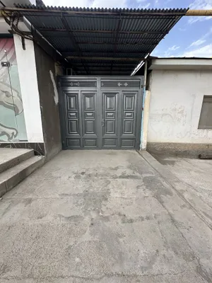 Продается участок кафе и два магазина 1