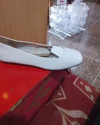 Ayollar uchun charm baletkalar Kari 1