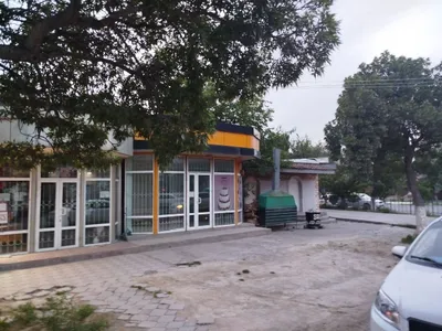 Yangiyer shahar mikrarayon bozorchada joylashgan do'kon sotiladi. 1