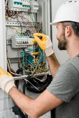Elektrik xizmatlari.