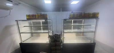 Витринный холодильник из Турции, в отличном состоянии, за полцены, полностью из нержавеющей стали. 1