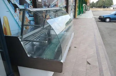 Vitrina haladelnik pashti yengi kop ishlamagan 1