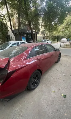 Hyundai Elantra, бордового цвета 1