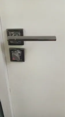 2ta eshik stotiladi zamoklari bn 1