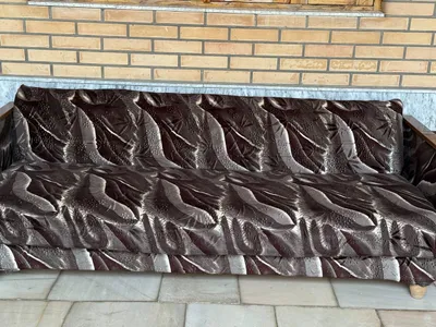 Продаётся двухместный диван 1