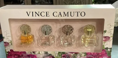 Подарочный набор от Vince Camuto 1