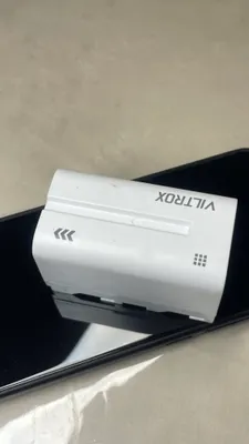 Viltrox batareyka 1