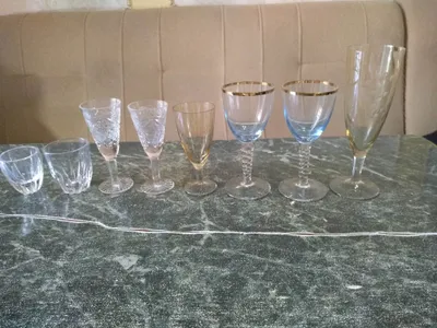 Рюмки разные, целые. 1