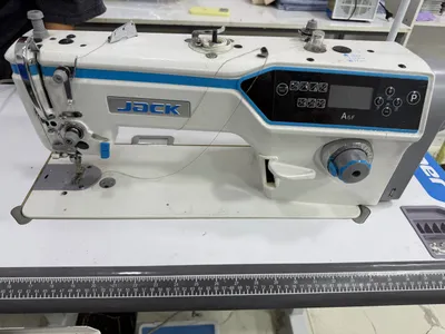 Juda yaxshi holatdagi Jack A6F tikuv mashinasi sotiladi 1