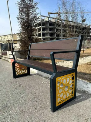 Orqa suyanchiqli skameyka.