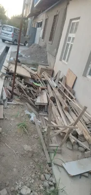Сухие дрова. Выходит один ЗИЛ (есть один полный ЗИЛ) 1